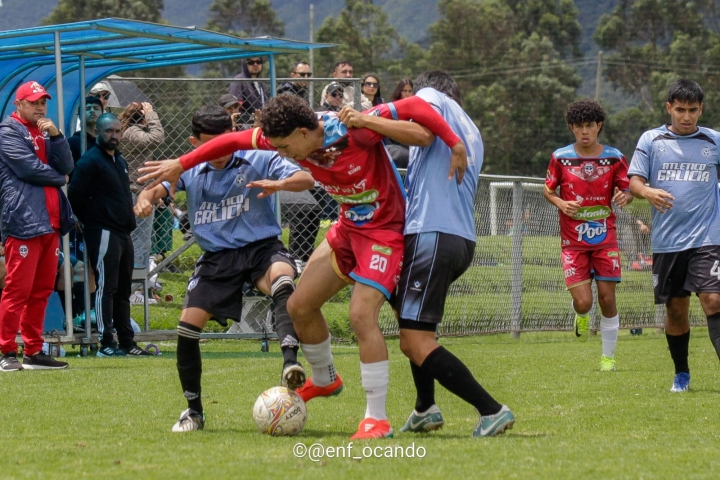 Fortaleza ganó 3-1