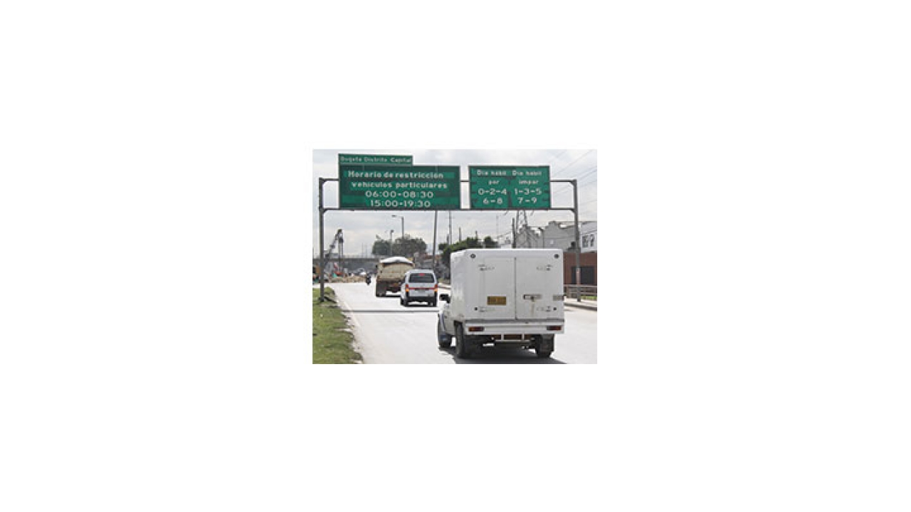 Hasta las señales de tránsito se confunden con el Pico y Placa