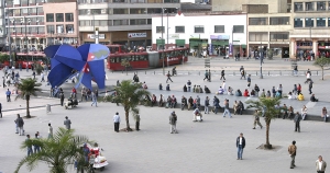 'La Mariposa', escultura de Edgar Negret y referente de la zona|||
