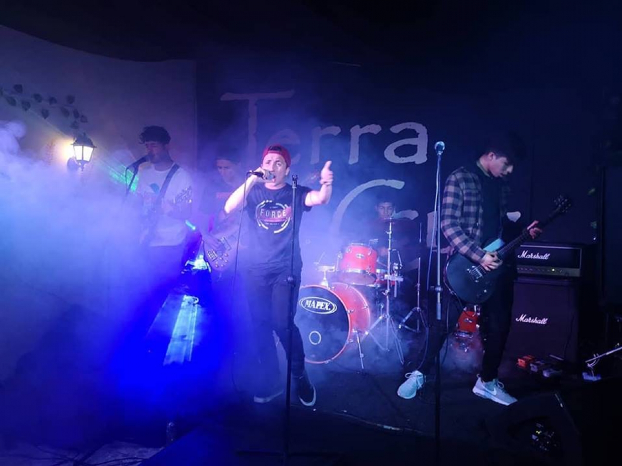 Banda Discordia en el escenario del Broken Fire Festival|||