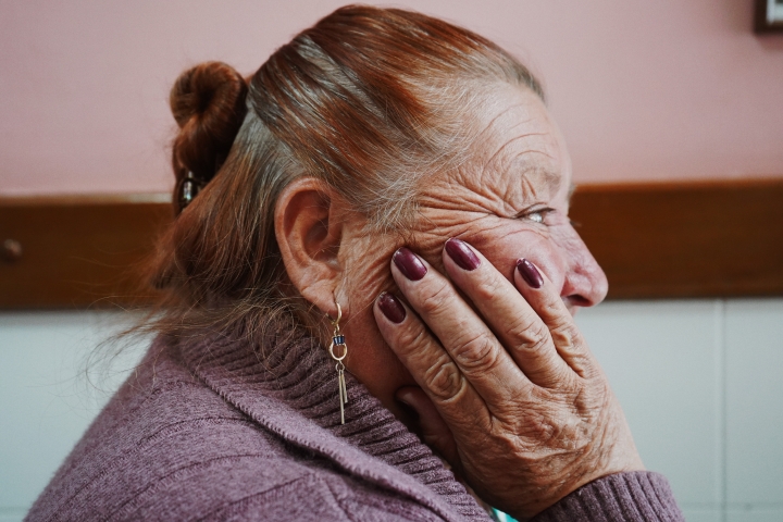 “¡Botella, papel!”: la historia de doña Blanca, la mujer que convirtió su voz en memoria