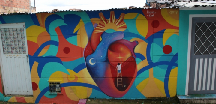 Mural "el corazón del barrio", Zué.