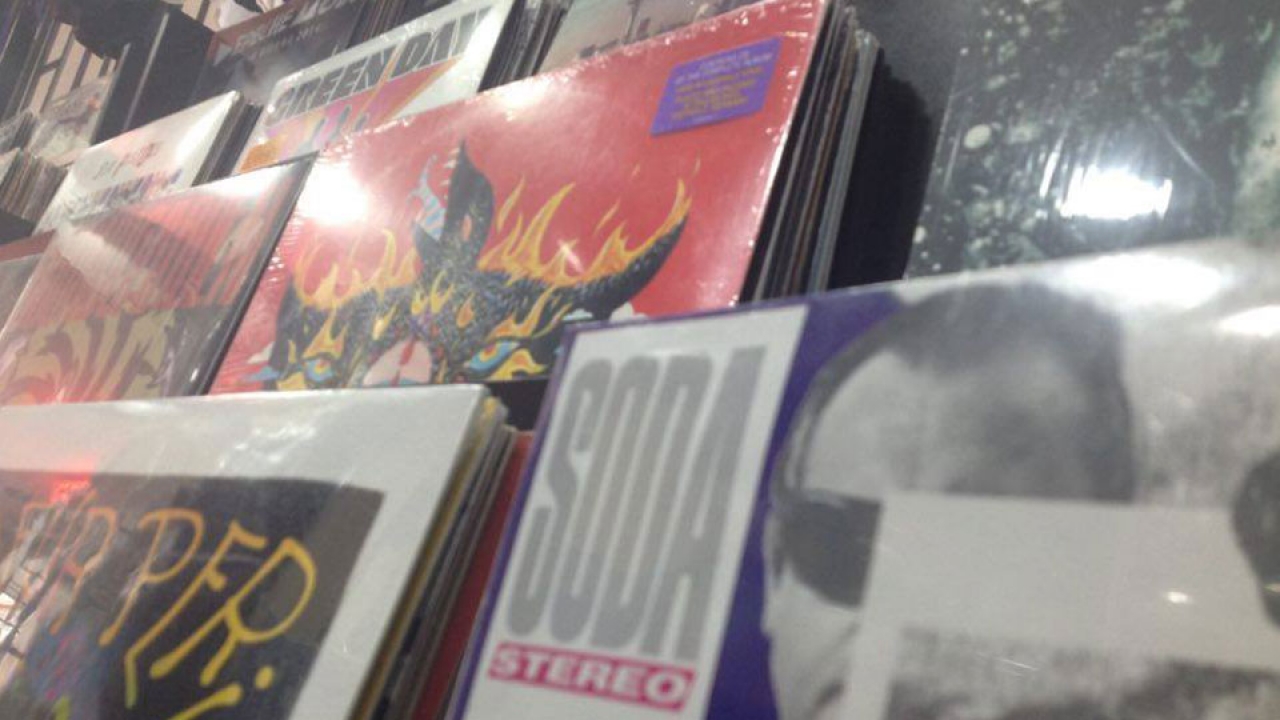  En estas tiendas aún se venden vinilos en Bogotá