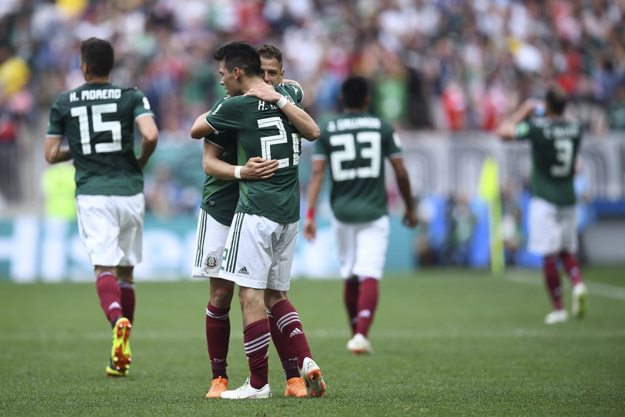 Hirving Lozano y Javier 'Chicharito' Hernández|||