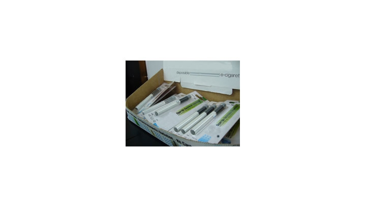 Cigarrillos electrónicos desechables que tiene un valor $37.000