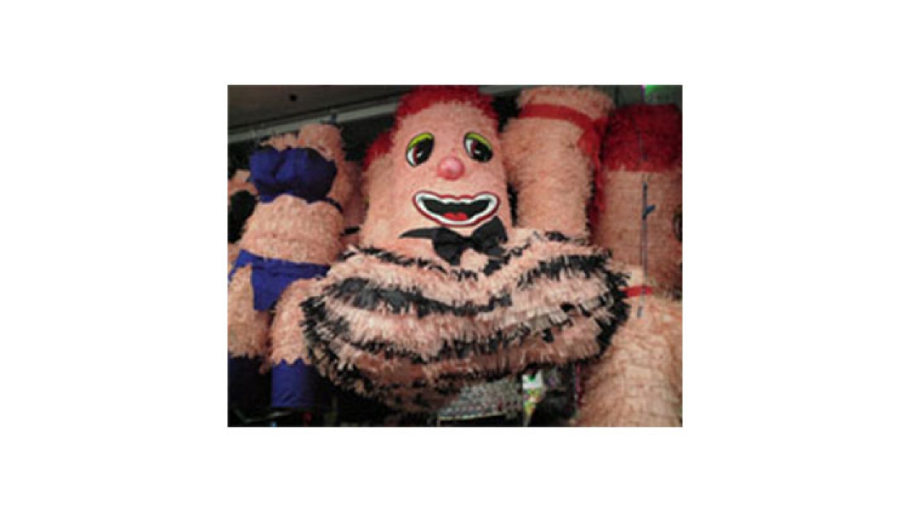 Las piñatas eróticas de San Victorino
