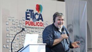Georg Lind en la lección inaugural de la Universidad del Rosario "Ética de lo Público: responsabilidad de todos". Crédito fotografía: Gustavo Arbeláez.|||