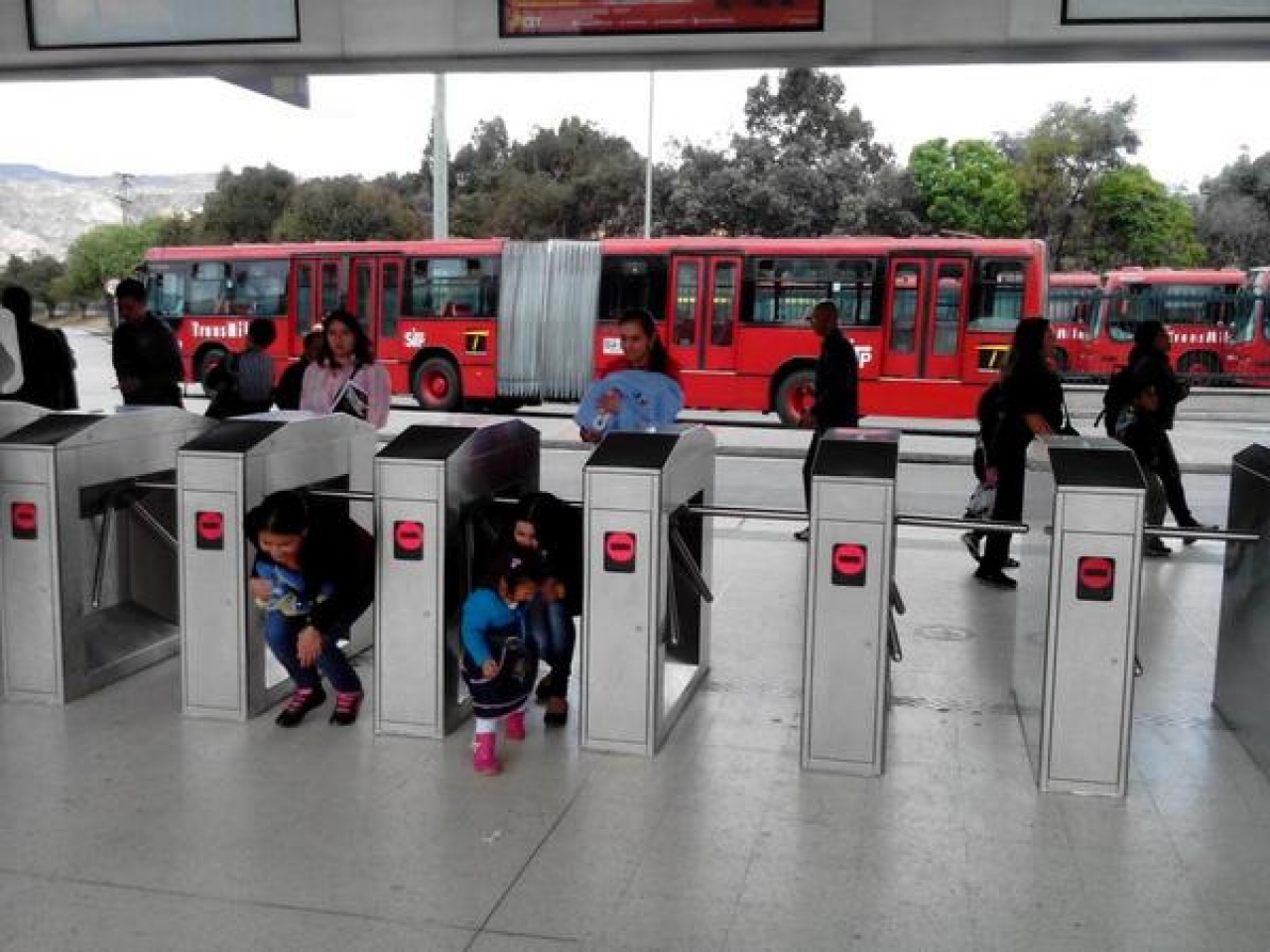 Las tres grandes problemáticas de TransMilenio