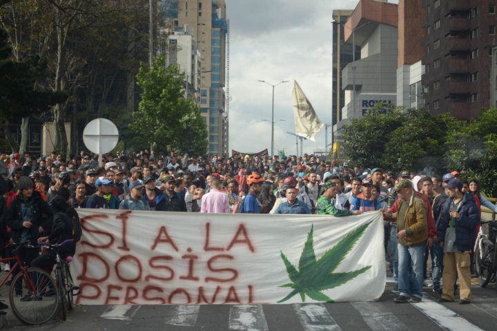 "Abramos el debate sin estigmatización y sin miedo a la dosis mínima"
