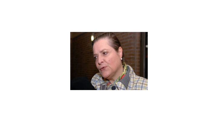 Clara López calificó de "dilatante" a Juan Manuel Santos.